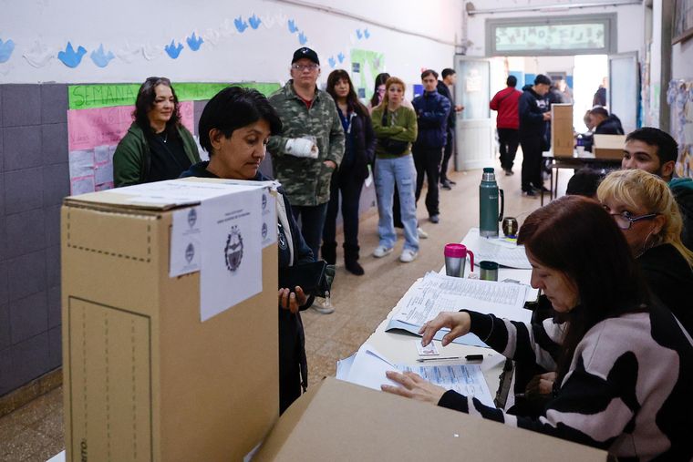 Fuentes de la fiscalización de La Libertad Avanza en el recuento definitivo anticiparon a MDZ que no pudieron sumar un senador por la Séptima Sección Electoral.