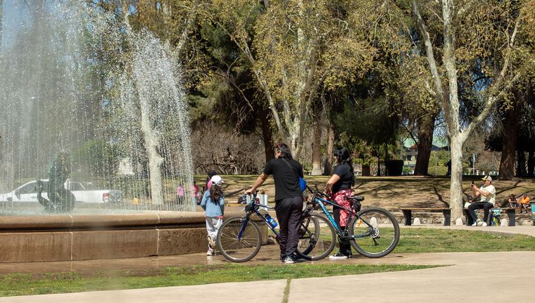 La máxima se ubicará en 24°C este sábado por la tarde. Foto: Santiago Tagua/MDZ