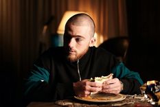 Angus Cloud saltó a la fama por su papel de Fezco en Euphoria Angus Cloud saltó a la fama por su papel de Fezco en Euphoria