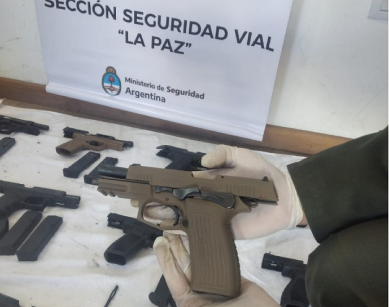 Lo secuestrado por los gendarmes. Foto: Gendarmería Nacional