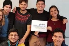 En AFS Programas Interculturales Argentina y Uruguay, estamos firmemente convencidos de que la educación es la llave que abre las puertas hacia el éxito personal y profesional. Foto: AFS