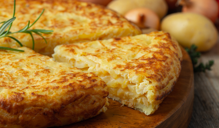 Delicias de la sartén: tortilla de patatas que inspira momentos Foto: Shutterstock