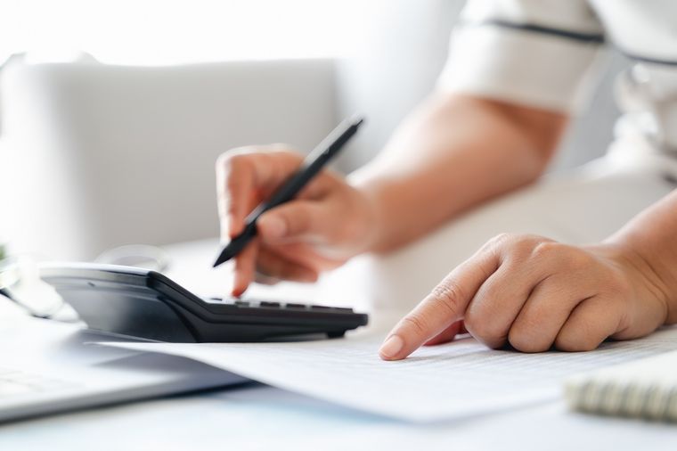 Hay un límite de dinero a partir del cual ARCA puede intervenir en transferencias entre cuentas propias. Foto: Shutterstock