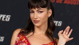 Foto: https://www.cadenadial.com/2022/ursula-corbero-posa-en-topless-e-incendia-las-redes-295538.html