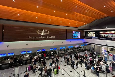 La llegada de una nueva aerolínea no solo significa más vuelos. También es una señal clara del rumbo que empieza a tomar el sector aerocomercial en el país. La llegada de una nueva aerolínea no solo significa más vuelos. También es una señal clara del rumbo que empieza a tomar el sector aerocomercial en el país.