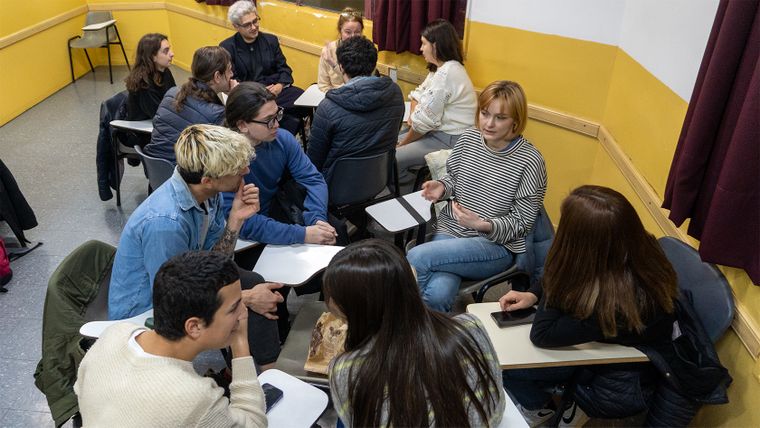 Aprender idiomas es un punto transcendental para conseguir trabajo remoto.
