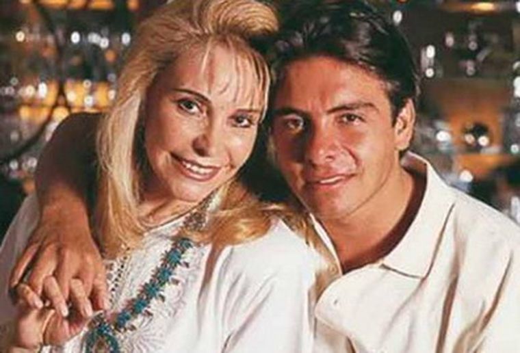 Carlitos Menem con su madre, Zulema Yoma. Foto: web