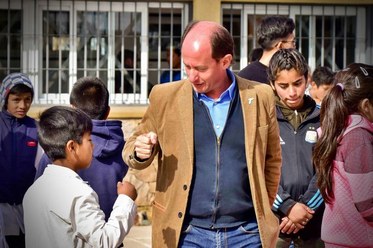 Soto con los alumnos