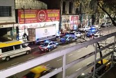 La Policía irrumpió en la fiesta y varios huyeron por los techos