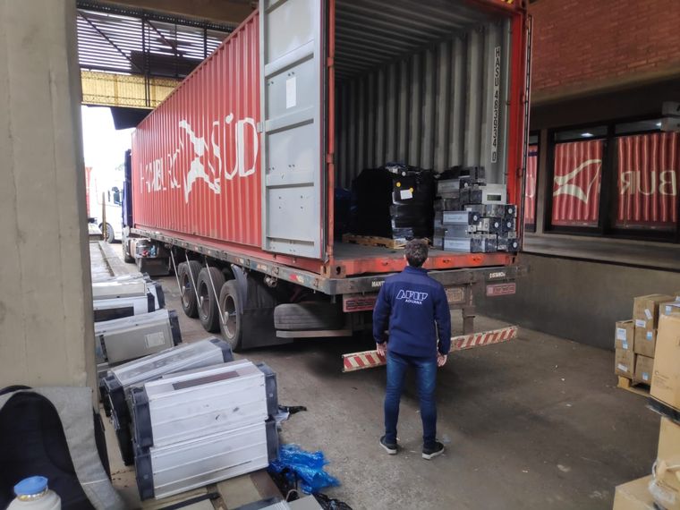 Por declaraciones inexactas, tanto la mercadería sin declarar como los medios de transporte fueron interdictos en Concordia, Entre Ríos. Foto: Prensa AFIP