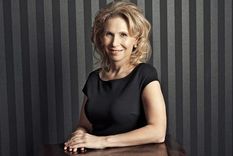 conoce a shari redstone, la nueva duena de telefe