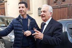 vacunatorio vip en italia, renuncia un alto funcionario