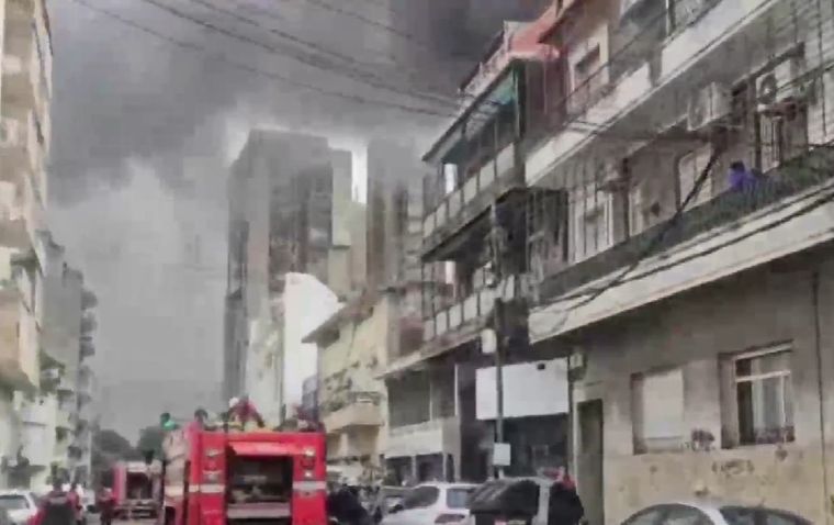 El incendio se desató en un galpón sobre calle La Rioja.&nbsp;