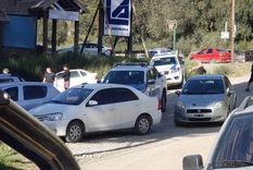 El hecho ocurrió en el estacionamiento de La Anónima Foto: LM Neuquén