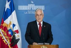 nueva encuesta en chile revela caida en la aprobacion de pinera