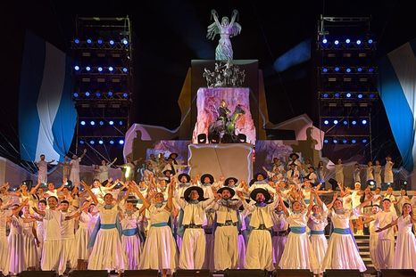 La Marcha de la Vendimia se estrenó en 1946 y quedó asociada para siempre a la fiesta. La Marcha de la Vendimia se estrenó en 1946 y quedó asociada para siempre a la fiesta.