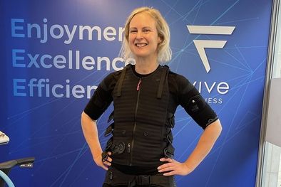 MDZol | Lebby Eyres dice que los trajes de estimulación muscular para todo el cuerpo, como el que ella viste en la foto, le funcionan. Foto: LEBBY EYRES