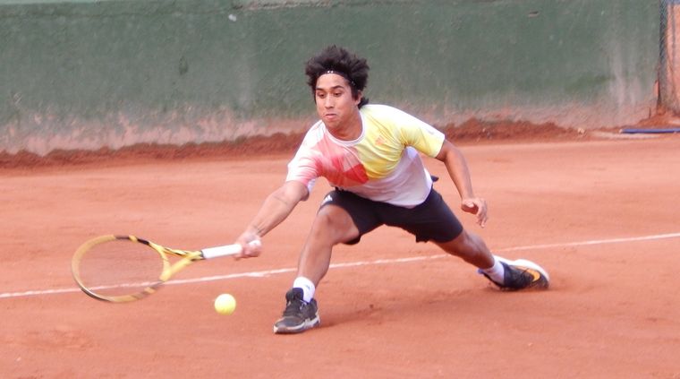 Montes de Oca buscará levantar la copa ante Bahamonde. Foto: Juan Borsani/MDZ