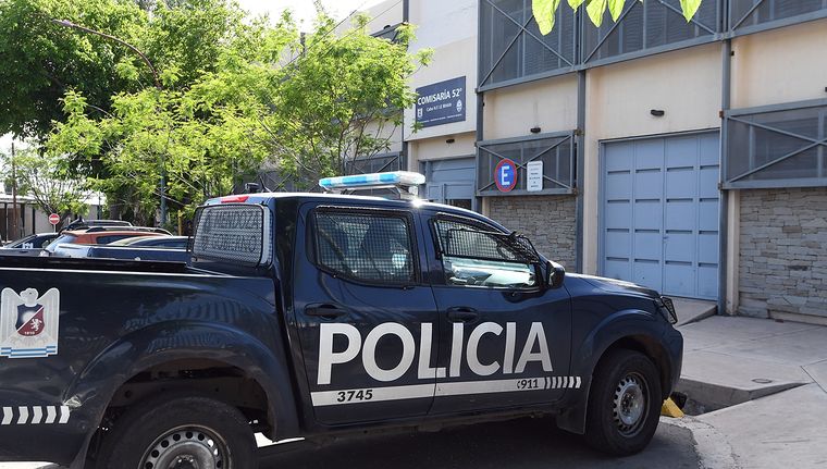 El Pimientito tiene varios pasos por la Comisaría 52°. El Pimientito tiene varios pasos por la Comisaría 52°.