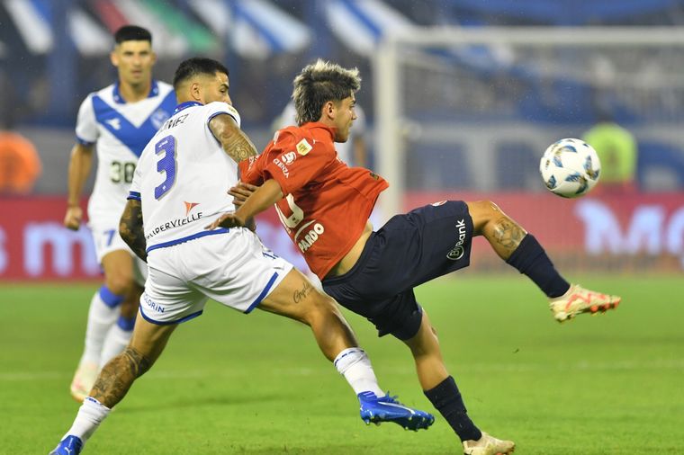 El Rojo quiere seguir de racha en el Amalfitani. Foto: Télam