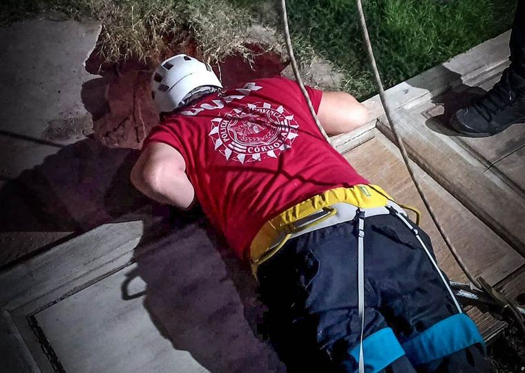 Afortunadamente, el pozo se encontraba sin agua Foto: Policía de Córdoba