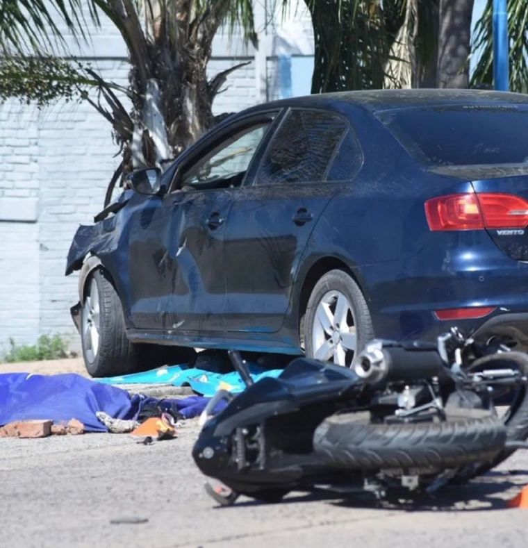 Así quedaron los rodados tras el accidente Foto: Twitter: @CompactoNea