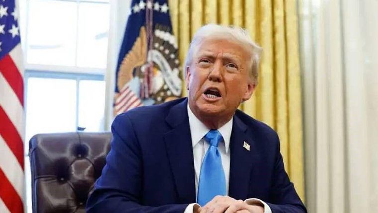 Donald Trump dice que Venezuela le quitó derechos petroleros a EE.UU. y los quiere de vuelta.