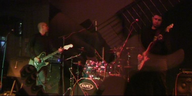 Cecilia Krill Contesta desplegando sus melodías.