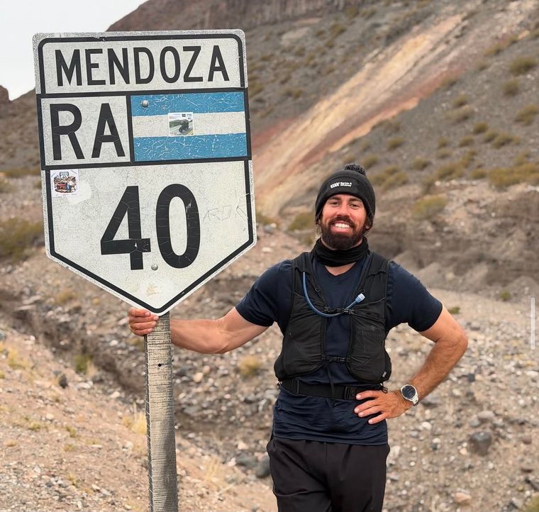 Mike Humphreys es un atleta británico que recorrerá Sudamérica para generar conciencia sobra el ELA.&nbsp;