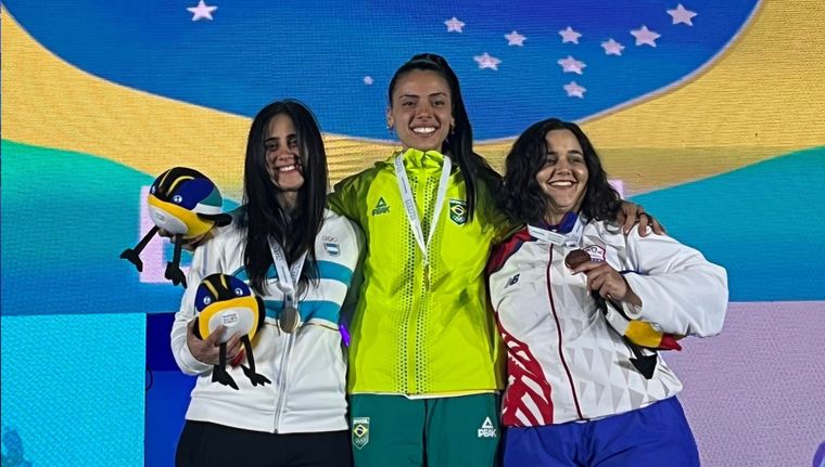 Belén Giunta (izq) ganó la medalla de plata en los Panamericanos Foto: Gentileza (Belén Giunta)