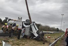 Cuatro personas murieron en un trágico accidente en la autopista Ezeiza - Cañuelas. Foto: Télam