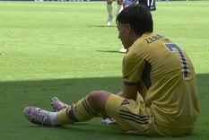 Exequiel Zeballos se lesionó antes del 1-0 de Boca ante el Auckland City Exequiel Zeballos se lesionó antes del 1-0 de Boca ante el Auckland City