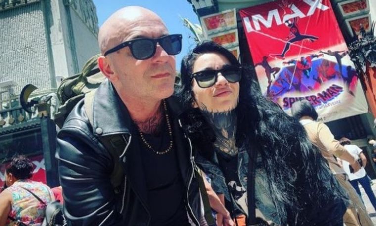 Alexis Puig y Luciana Méndez tuvieron una insólita boda rockera en Las Vegas El periodista y su pareja hicieron un viaje inolvidable por Estados Unidos Foto: @alexispuig