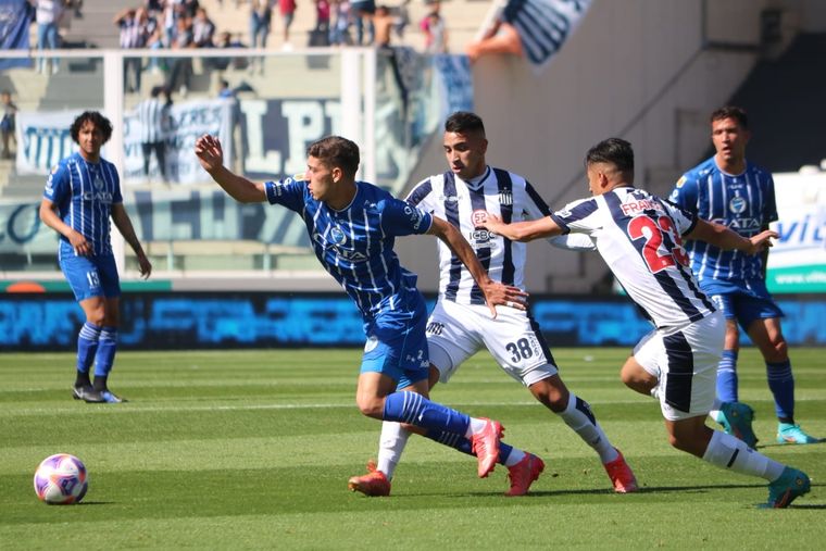 Godoy Cruz juega en Córdoba. Foto: @ClubGodoyCruz