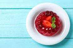 Sorprende a todos con esta deliciosa gelatina de frutillas y vino Foto: Shutterstock