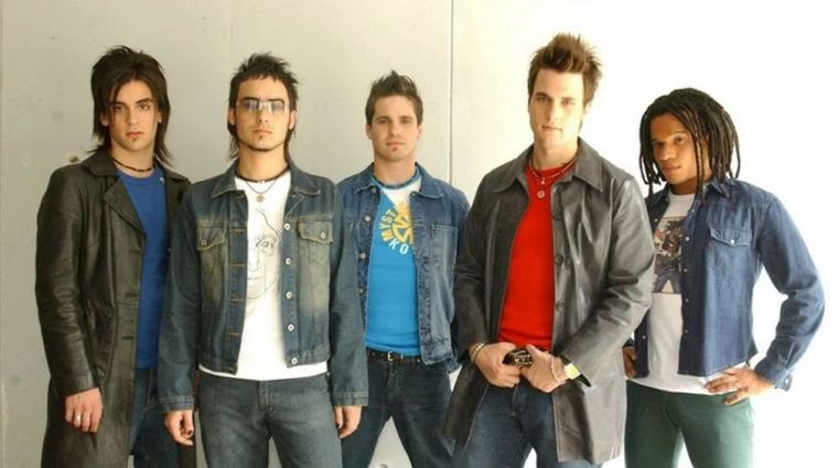 MAMBRÚ Pablo Silberberg, Emanuel Ntaka, Germán TripaTripel, Gerónimo Rauch y Milton Amadeo integraron la famosa boyband latina Foto: ARCHIVO
