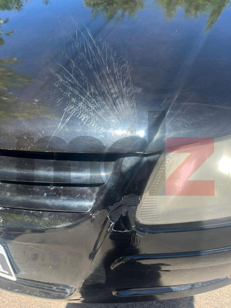 Cómo quedó el móvil policial que cortó el cable suelto en Godoy Cruz. Cómo quedó el móvil policial que cortó el cable suelto en Godoy Cruz.