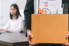 Las grandes empresas despiden gente. Foto: Getty Images.