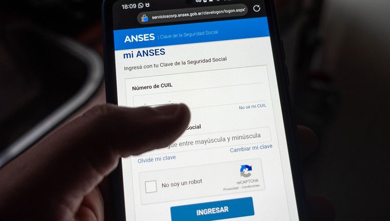 Anses permite generar la clave de seguridad social con nivel 2 a través de la web. Foto: Santiago Tagua/MDZ