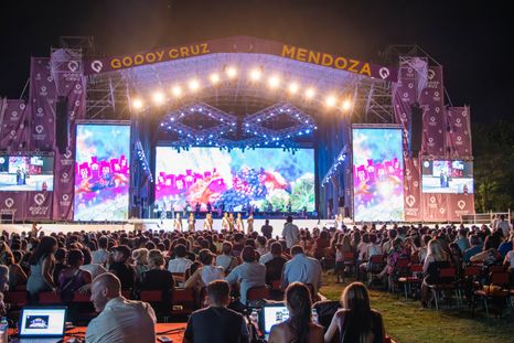 El sábado 14 de febrero es la Fiesta de la Vendimia de Godoy Cruz. El sábado 14 de febrero es la Fiesta de la Vendimia de Godoy Cruz.