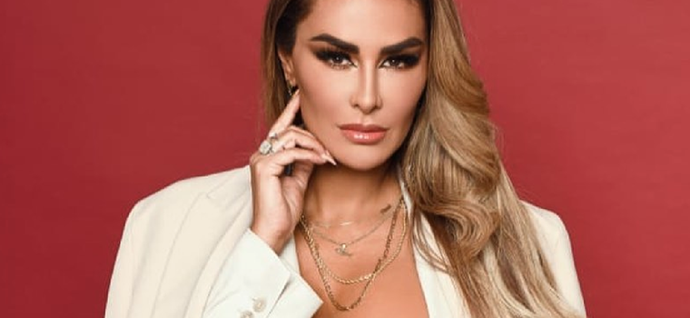 Ninel Conde mantiene su figura esculpida y radiante. Foto: Instagram @ninelconde