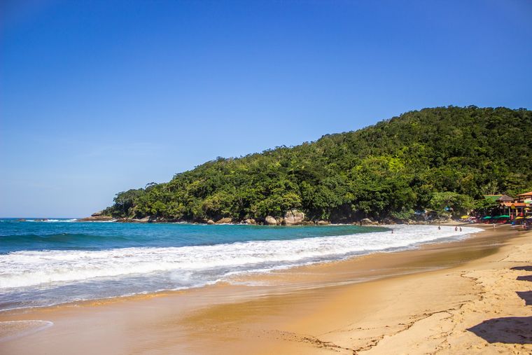 Trindade, entre selva y mar, conserva el espíritu simple del litoral fluminense. Trindade, entre selva y mar, conserva el espíritu simple del litoral fluminense.