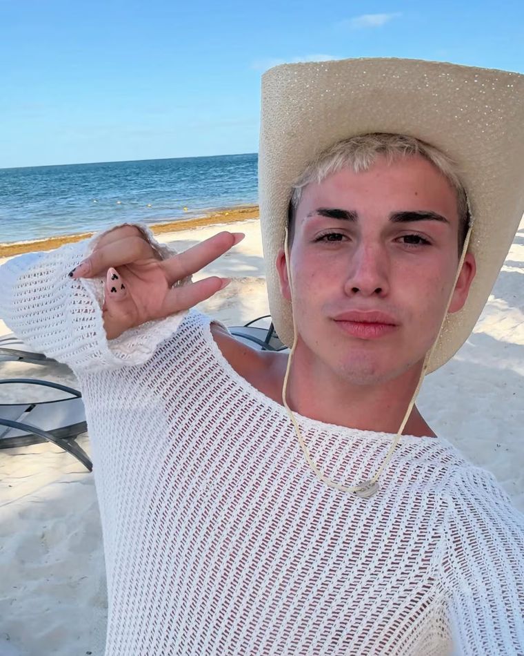 Juan Otero en modo fashion. Foto: Instagram