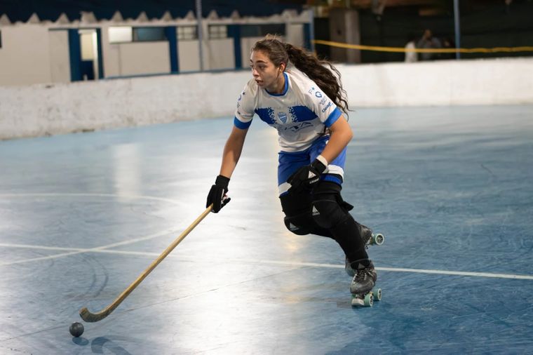 Pilar Abaid una de las dos jugadores del hockey local en la selección nacional.&nbsp;