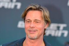 BRAD PITT TIENE UN TALENTO OCULTO. EL ACTOR SE PRESENTA COMO ARTISTA.