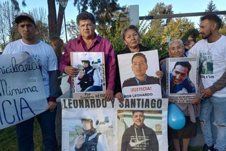 Las familias Alarcón y Velázquez expresaron su malestar por la posibilidad de que Rodríguez reciba domiciliaria Foto: Silvina Díaz