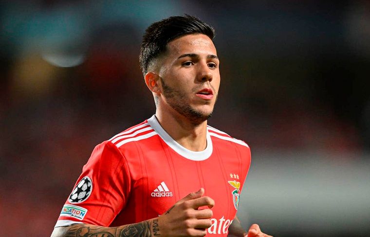 Enzo Fernández, con las horas contadas en Benfica.