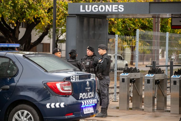 Los policías podrían tener otro protocolo para el uso de armas. (Foto ilustrativa)