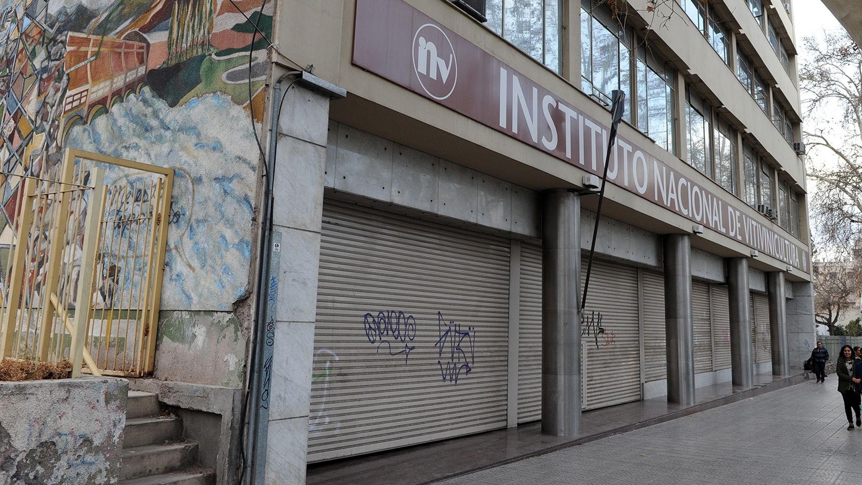El INV bajo reestructuración.