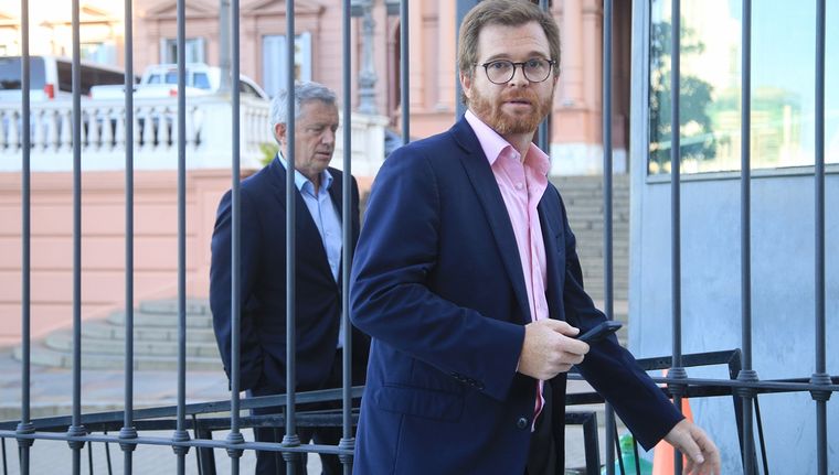 Nicolás Massot fue escrachado por manifestantes al ingresar al Congreso Foto: NA